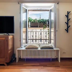 شقة Easyhomes Duomo View, ميلان